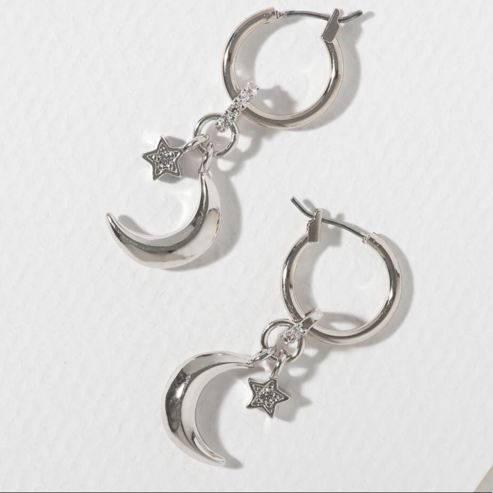 New Vanessa Mooney the nebula earrings silver